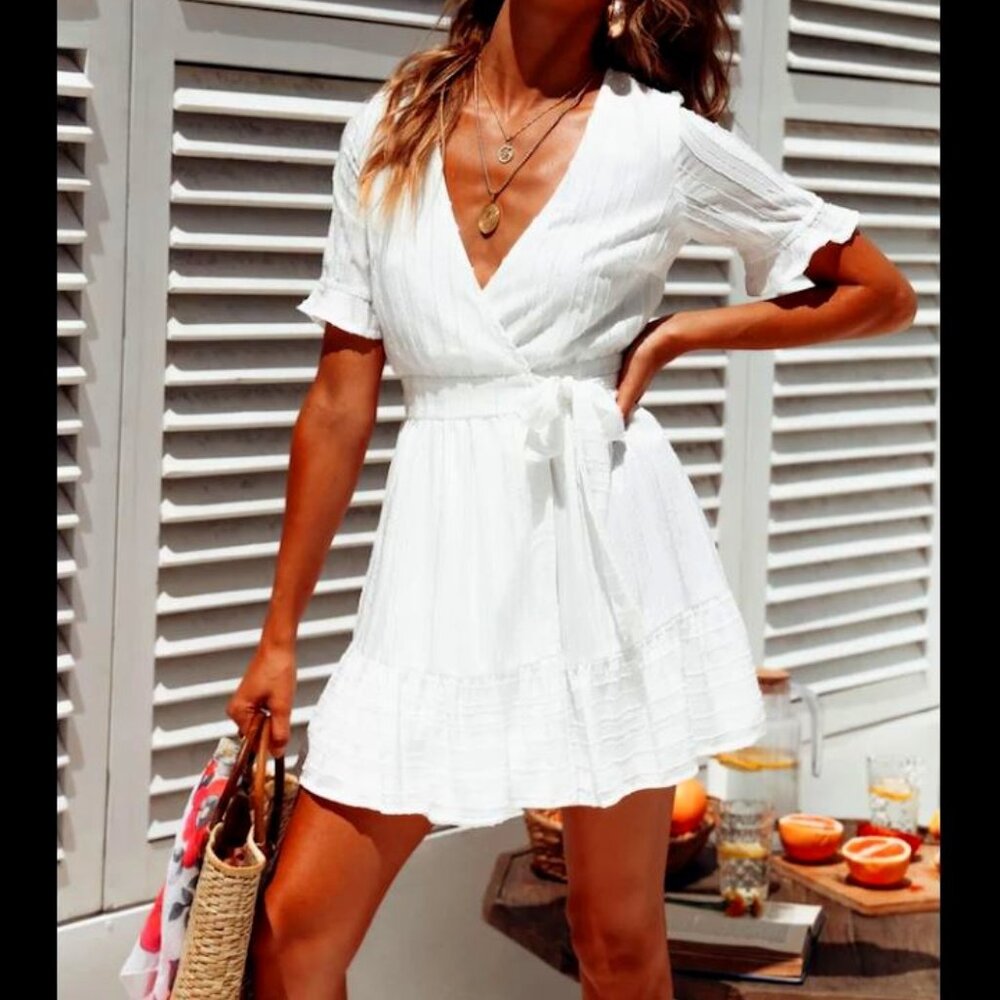 HELLO MOLLY Waiting To Find You White Wrap/Tie Dress, Size XS